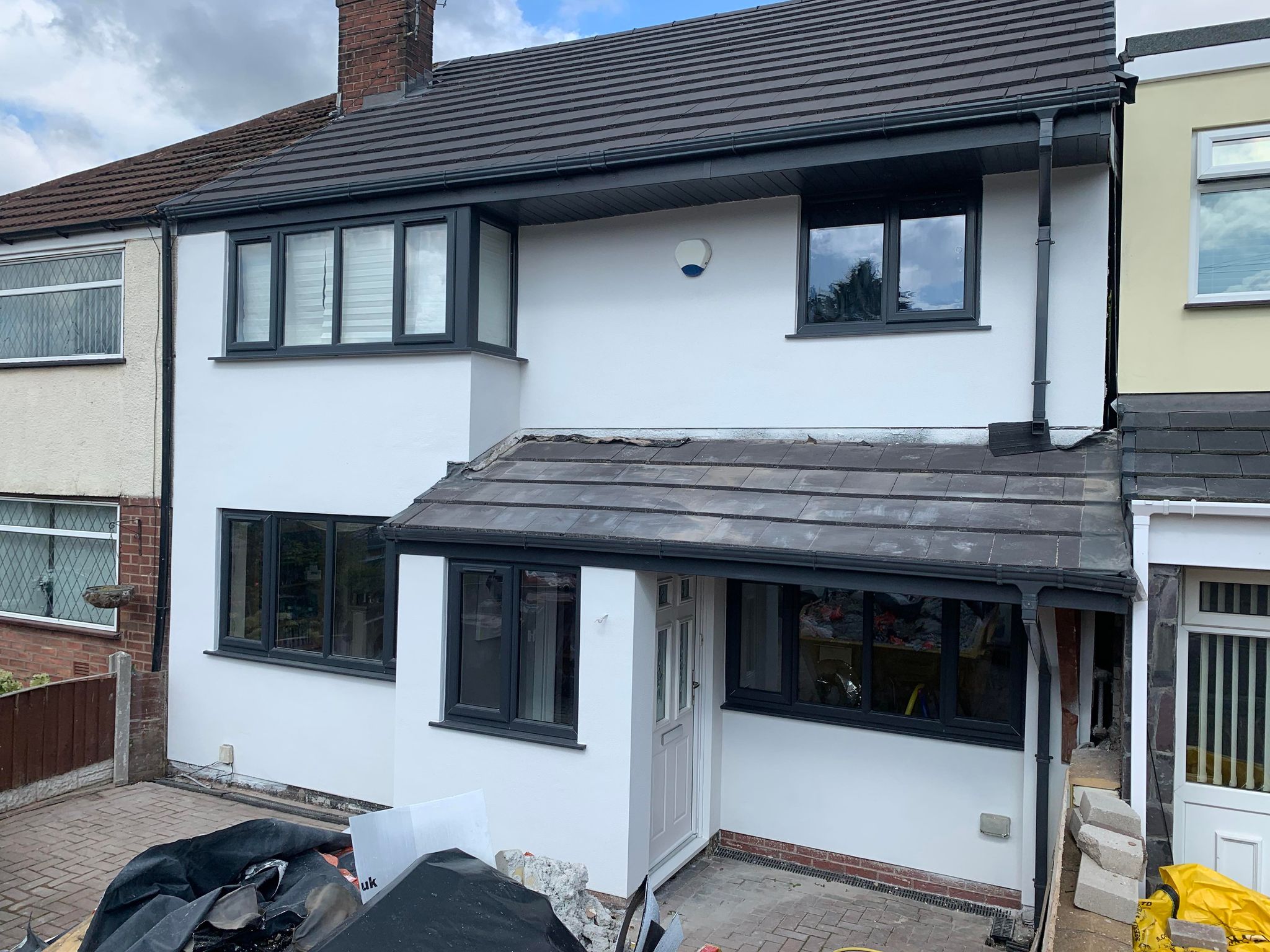 Expertly crafted external rendering by Premier Plastering and Rendering, showcasing durable solutions and vibrant finishes for homes. Approved applicator for eco rend & VPI products, offering a 10-year warranty.